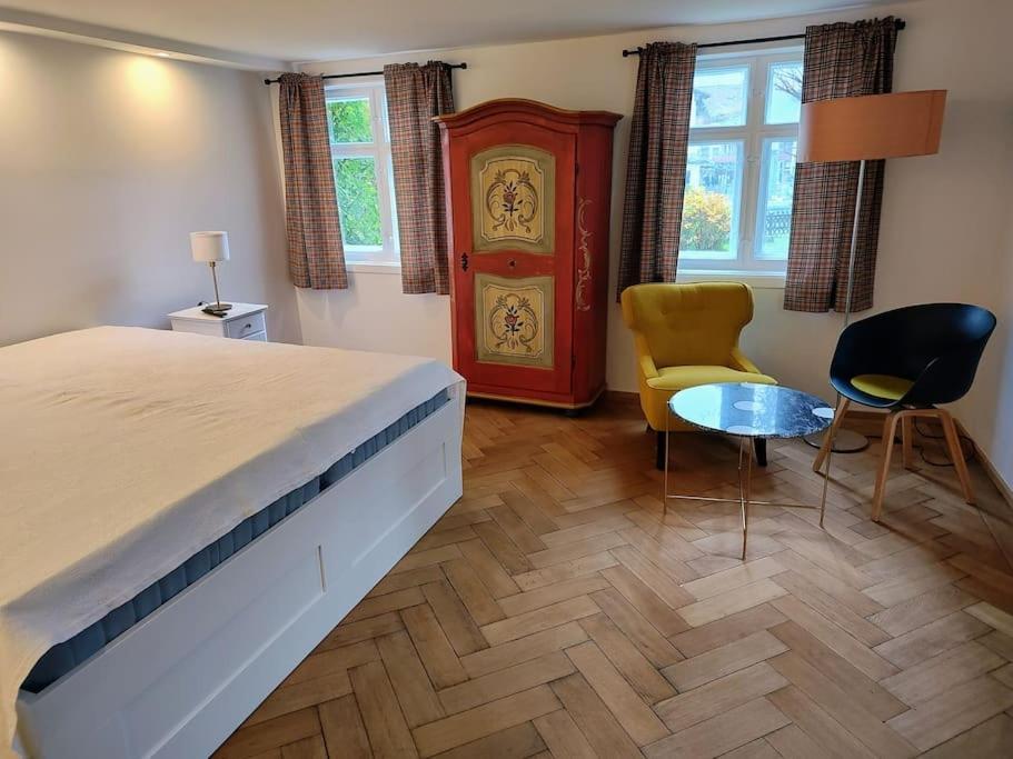 Ferienwohnung Resl - Geschmackvoll Renoviert & Zentral Im Historischen Schindelhaus Oberstaufen Dış mekan fotoğraf